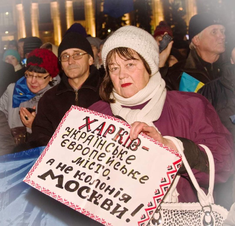Сьогодні, 19 травня 2023 року, попрощались з Валентиною Овод. Ось такий плакат вона з гідністю трамала в руках та... Сьогодні, 19 травня 2023 року, попрощались з Валентиною Овод. Ось такий плакат вона з гідністю трамала в руках та...
