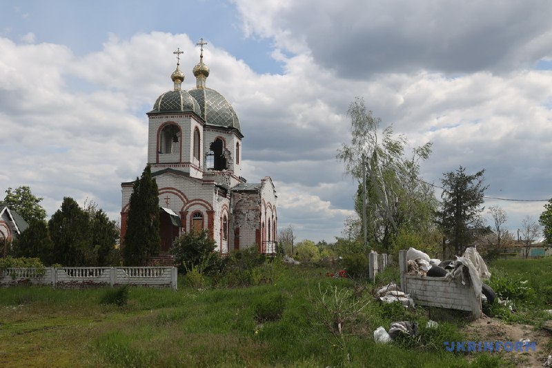 💬Як заїхали кацапи, того ж дня світла й газу не стало. І поїхало – бах-бах. Потім почали виганяти з домівок, самі заселялися 💬Як заїхали кацапи, того ж дня світла й газу не стало. І поїхало – бах-бах. Потім почали виганяти з домівок, самі заселялися