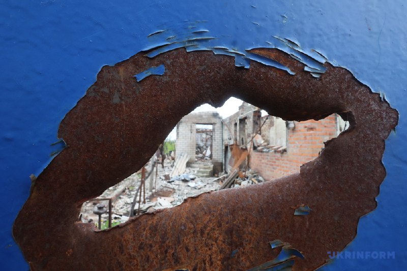 💬Як заїхали кацапи, того ж дня світла й газу не стало. І поїхало – бах-бах. Потім почали виганяти з домівок, самі заселялися 💬Як заїхали кацапи, того ж дня світла й газу не стало. І поїхало – бах-бах. Потім почали виганяти з домівок, самі заселялися