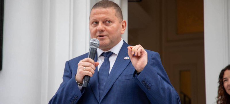 Це війна нового типу та на виснаження, - Залужний.
Ми бачимо нову війну, і вона зараз тестується в Україні Це війна нового типу та на виснаження, - Залужний.
Ми бачимо нову війну, і вона зараз тестується в Україні