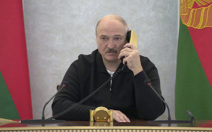 Стьоб дня: речник МЗС України назвав Лукашенка тарганом
Це стало відповіддю на те, що Лукашенко нещодавно назвав Зеленського гнидою Стьоб дня: речник МЗС України назвав Лукашенка тарганом
Це стало відповіддю на те, що Лукашенко нещодавно назвав Зеленського гнидою