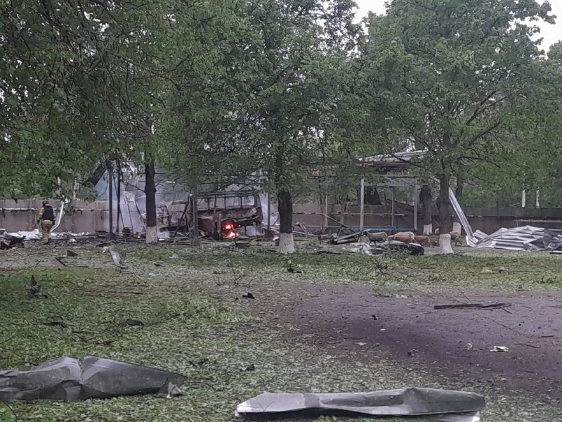 ⏺ На світанку 20 ворожих БпЛА типу «Шахед» атакували Харків кількома хвилями ⏺ На світанку 20 ворожих БпЛА типу «Шахед» атакували Харків кількома хвилями