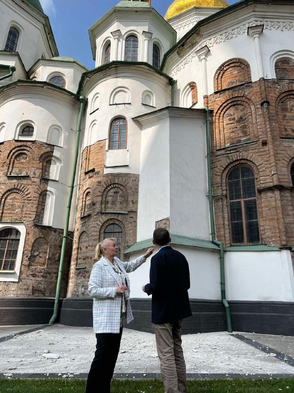 росія продовжує війну проти української культури: постраждали Софія Київська та Одеська кіностудія, - Мінкульт росія продовжує війну проти української культури: постраждали Софія Київська та Одеська кіностудія, - Мінкульт