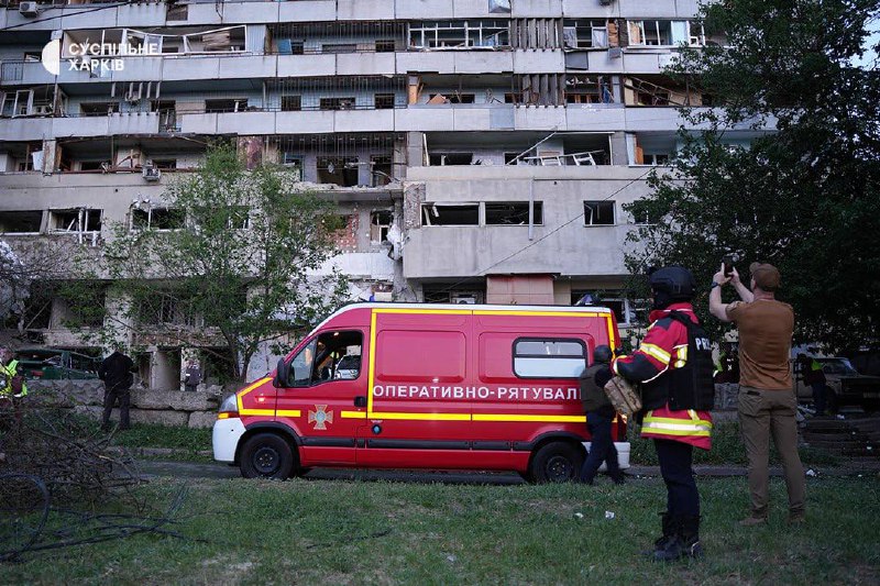 ❗️Вночі ворог завдав 12 ударів «шахедами» по Харкову, - мер Терехов
Сталось 11 влучань ❗️Вночі ворог завдав 12 ударів «шахедами» по Харкову, - мер Терехов
Сталось 11 влучань