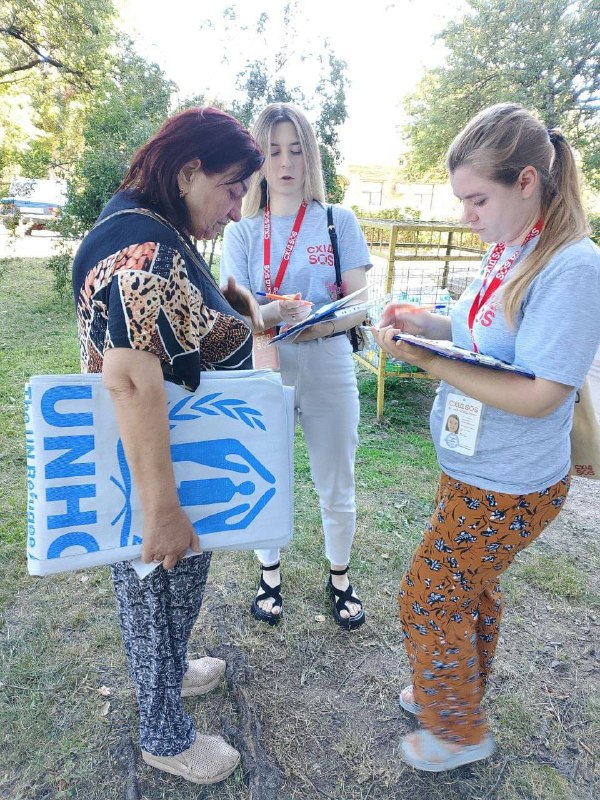 У Харкові усувають наслідки нічних ворожих ударів.
Волонтери Координаційного гуманітарного центру оперативно... У Харкові усувають наслідки нічних ворожих ударів.
Волонтери Координаційного гуманітарного центру оперативно...