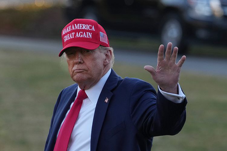 Трамп виступить із важливою заявою у 23.00. — Білий дім.
Поки Трамп не вийшов із заявою Трамп виступить із важливою заявою у 23.00. — Білий дім.
Поки Трамп не вийшов із заявою