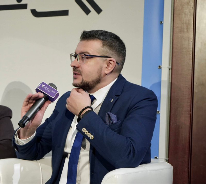 МОВА МАЄ АТАКУВАТИ
Сьогодні ми не маємо говорити мовою жертви, ми повинні говорити мовою реконкісти МОВА МАЄ АТАКУВАТИ
Сьогодні ми не маємо говорити мовою жертви, ми повинні говорити мовою реконкісти