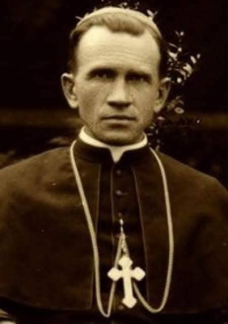 11 квітня 1945 року загони військ НКВС оточили собор св. Юра у Львові і заарештували митрополита Йосипа Сліпого 11 квітня 1945 року загони військ НКВС оточили собор св. Юра у Львові і заарештували митрополита Йосипа Сліпого